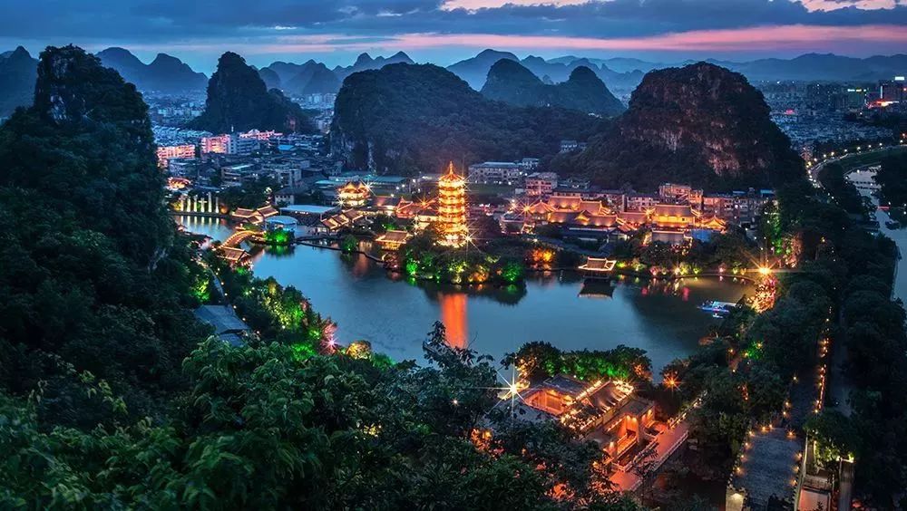 广西播音稿，魅力八桂，声动华夏